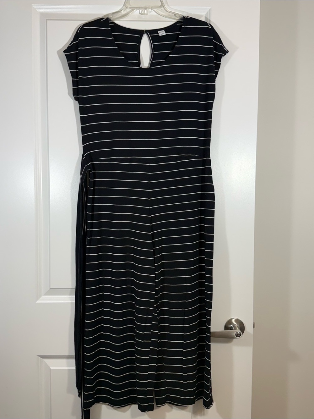 Old Navy Black & White Striped Wide Leg Tie-Waist Jumpsuit Size S